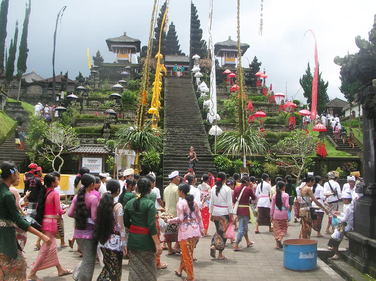 east bali temple tour