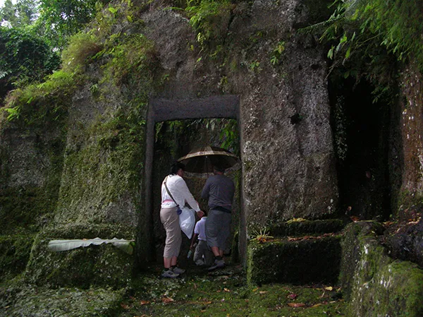Bali tour to Gunung Kawi