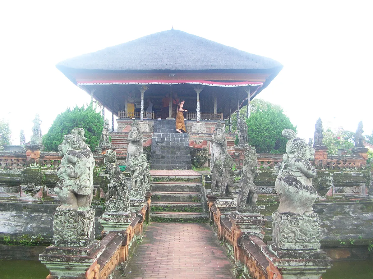 kerta gosa east bali tour