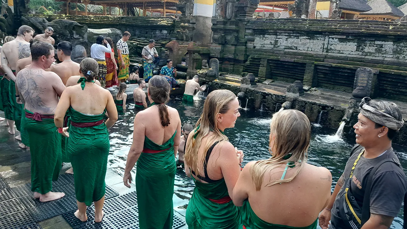 bali tour to tirta empul temple