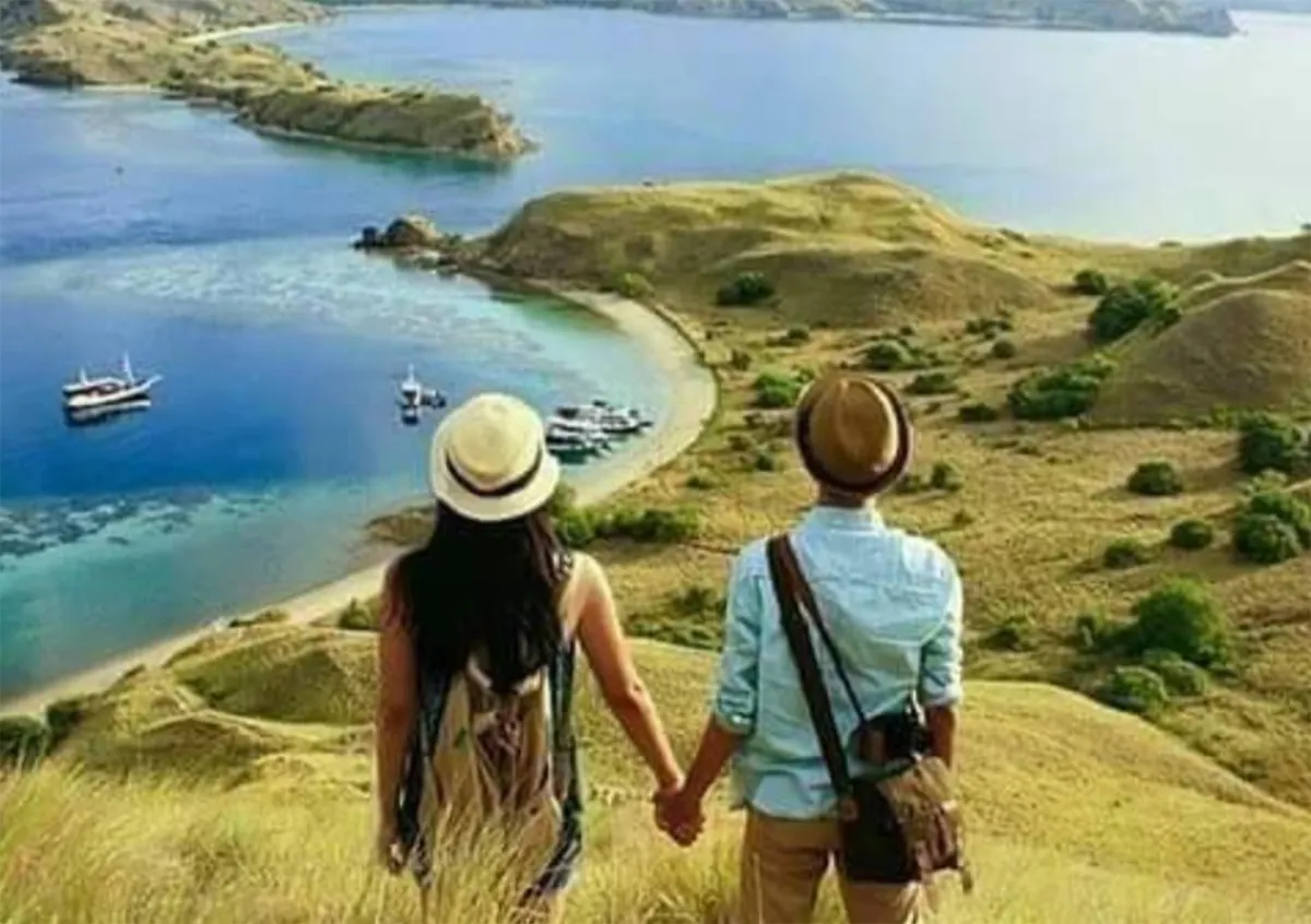 Bidadari Island Komodo Tour