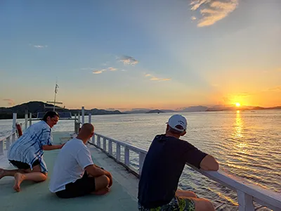  Komodo Tours & cruises